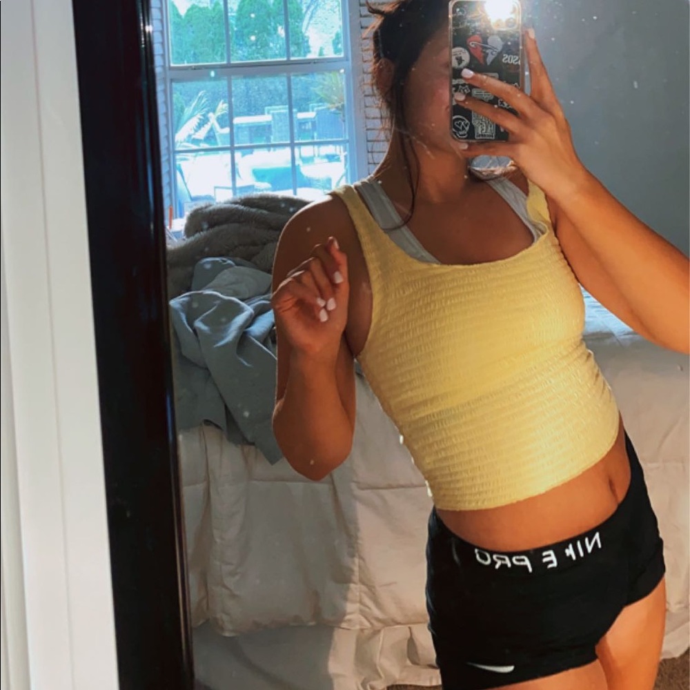 super cute forever 21 yellow tank!